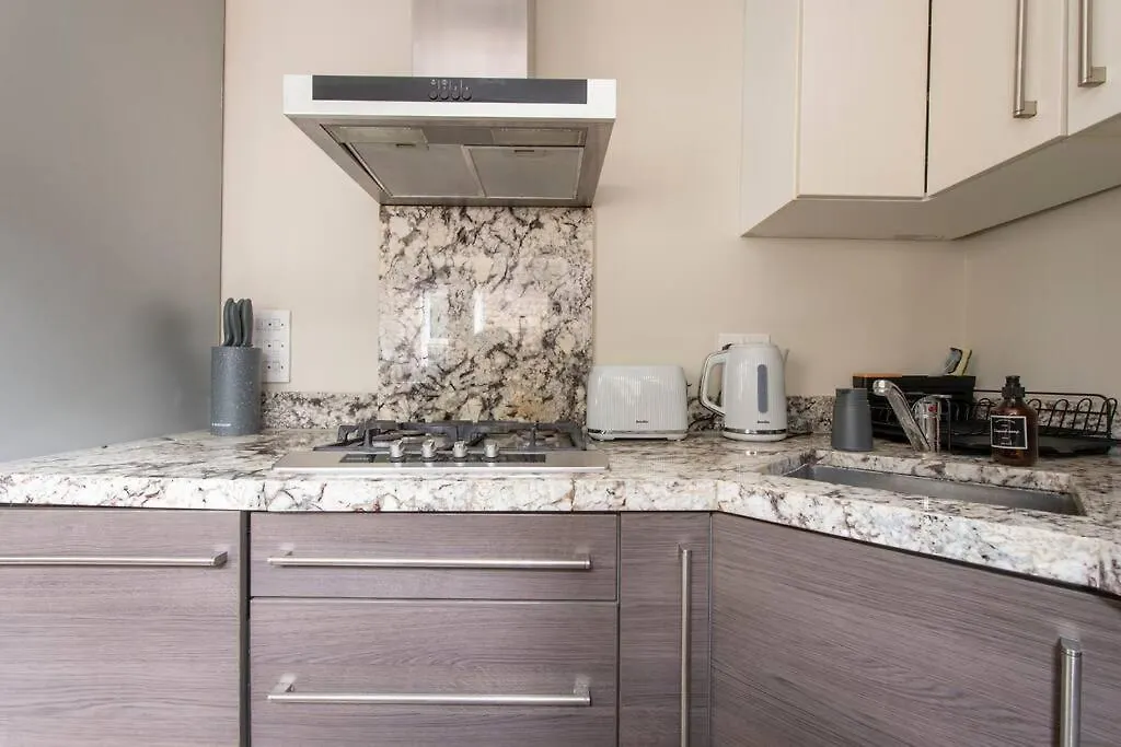 Elegant 1-Br Retreat In Ilford Centre Διαμέρισμα 0*,