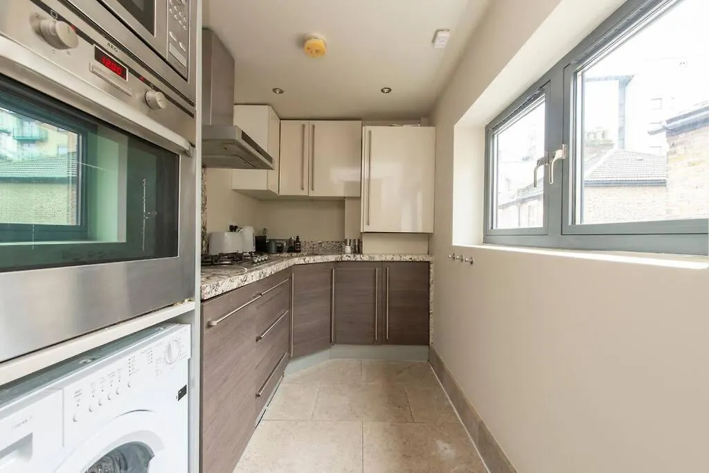 Elegant 1-Br Retreat In Ilford Centre Διαμέρισμα