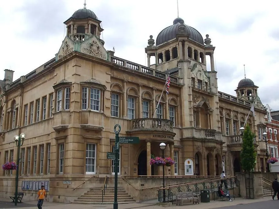 Elegant 1-Br Retreat In Ilford Centre Apartment 0*,